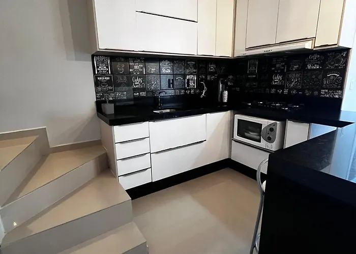 Casa A 1 Km Andando Ate A Praia, Barra Sul De Balneario Camboriu
